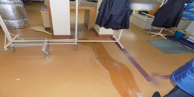 Główne przyczyny osiadania posadzek betonowych