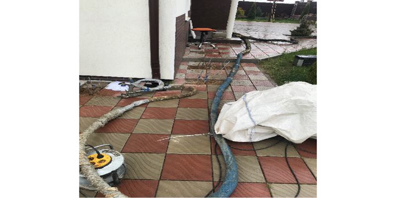 Stabilizacja fundamentu domu