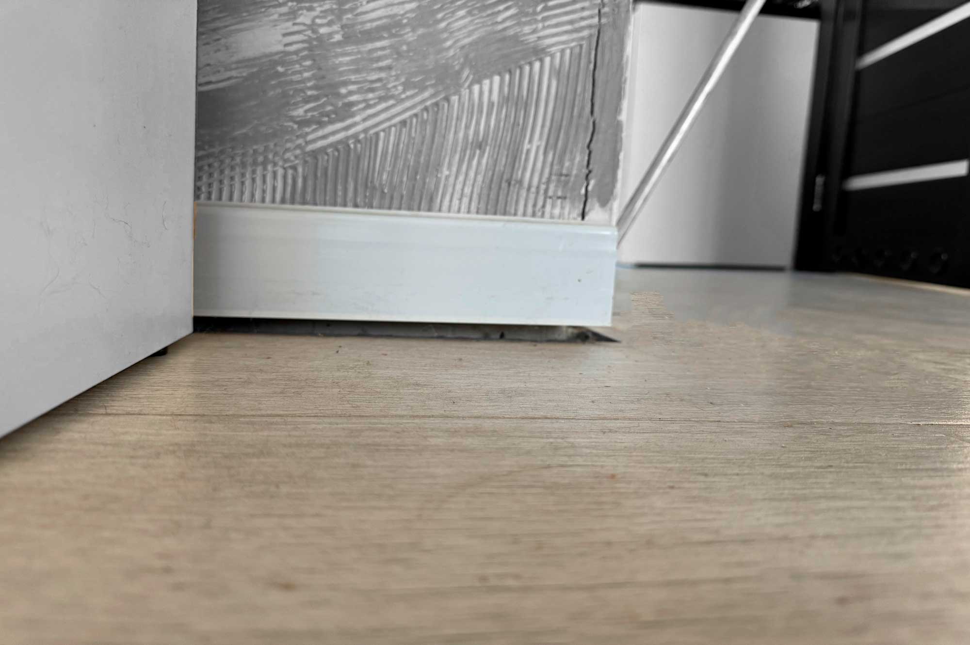 Wyrównywanie podłogi po iniekcji